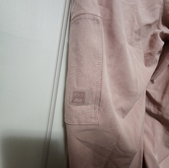 Avalanche Outdoor Hiking Quick Dry Capri Pant Size Small NWT - Picture 11 of 14